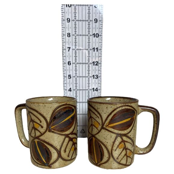 Vintage Stoneware Coffee Mugs Pair Hand Painted Leaf Design 1970s Retro Boho - Picture 3 of 6